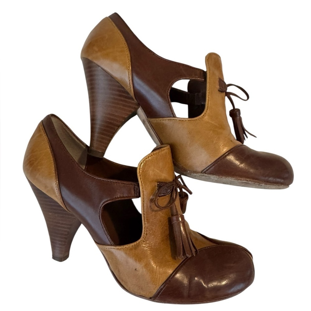 Vintage BCBG Max Studio Mules